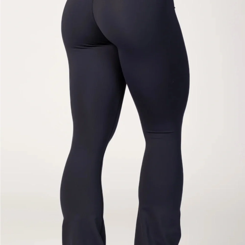 P'tula Charcoal Flare Pants - Picture 2 of 5